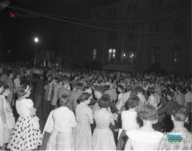001 - Foule