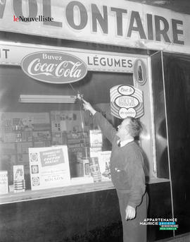 002 - Vitrine endommagée