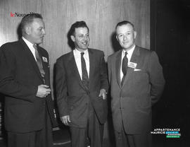 005 - Groupe d'hommes