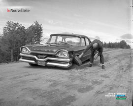 001 - Voiture accidentée