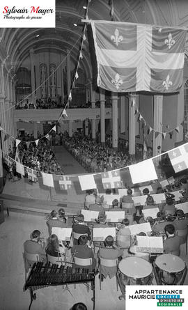 Église remplie de personnes