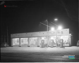 007 - Garage Canadian Oil