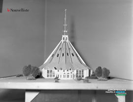 007 - Maquette de l'église Christ-Roi