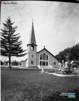 001 - Église St-Justin