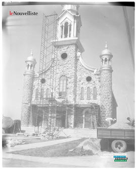 001 - Église en rénovation