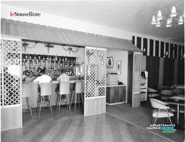 005 - Bar