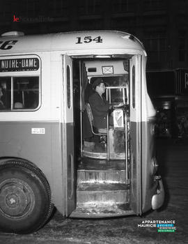 002 - Chauffeur d’autobus