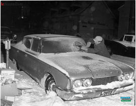 001 - Voiture glacée