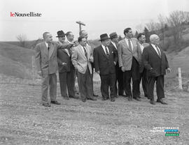 003 - Groupe d'hommes