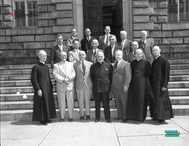 001 - Groupe d'hommes