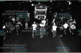 Flamme Olympique, arrivée à Shaw-Sud et remise de Plaque et action des coureurs