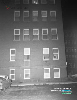 002 - Façade