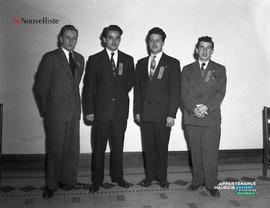 003 - Quatre hommes