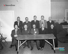 001 - Groupe d'hommes