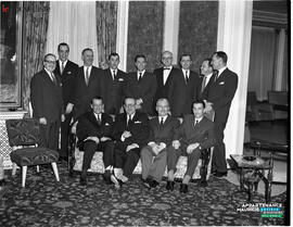 002 - Groupe d'hommes
