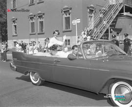 005 - Parade