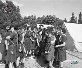 003 - Jeunes filles