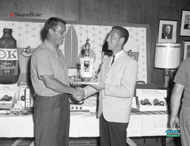 003 - Remise d'un trophée