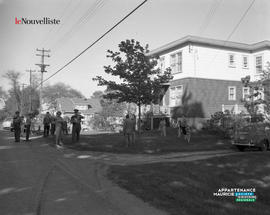 001 - Rue et bâtisse