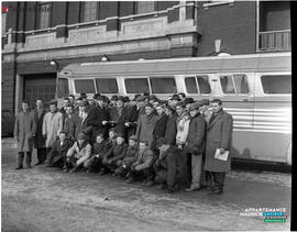 005 - Joueurs de hockey en voyage