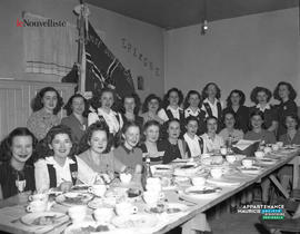 001 - Groupe de femmes