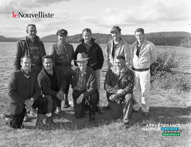 003 - Groupe d'hommes