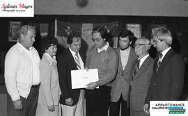 Yves Duhaime et d'autres personnes