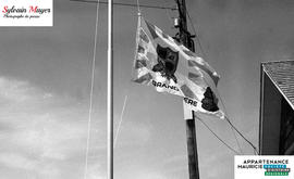 Drapeau de Grand-Mère