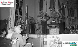 Violonistes à l'église