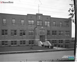 007 - École