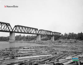 001 - Pont rivière St-Maurice