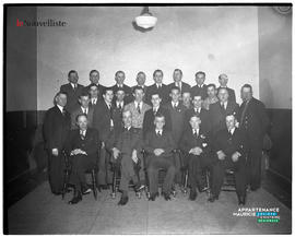 001 - Groupe d'hommes