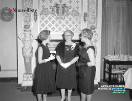 001 - Trois femmes