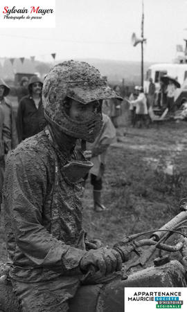 Pilote de motocross