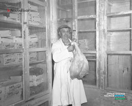 001 - Boucher