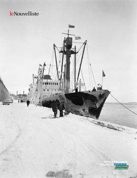 003 - Arrivée du Helga Dan au port