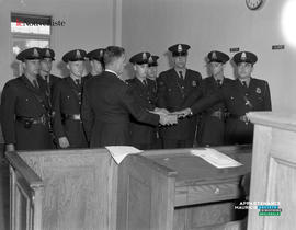 001 - Groupe de policiers