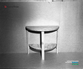 002 - Table