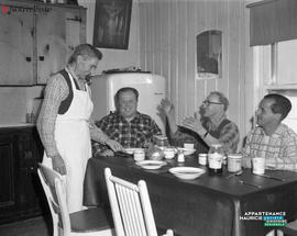 010 - Salle à dîner
