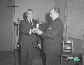 001 - Remise de trophée