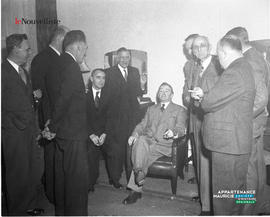 013 - Groupe d'hommes