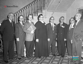 001 - Groupe d'hommes