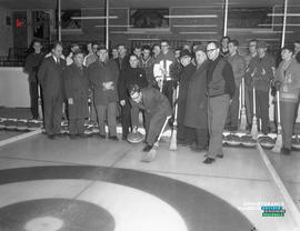 001 - Curling