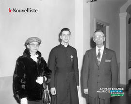 003 - Père Leblanc et parents
