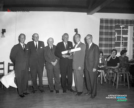 001 - Groupe de personnes