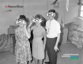 010 - Éclipse lunettes spéciales