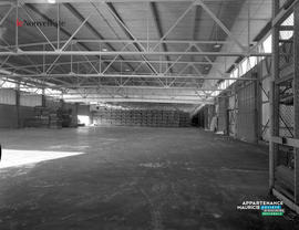 003 - Intérieur des hangars