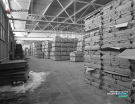 001 - Intérieur des hangars