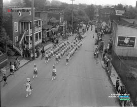 008 -  Parade