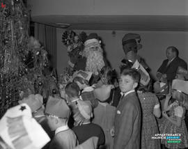 001 - Dépouillement d'arbre de Noël